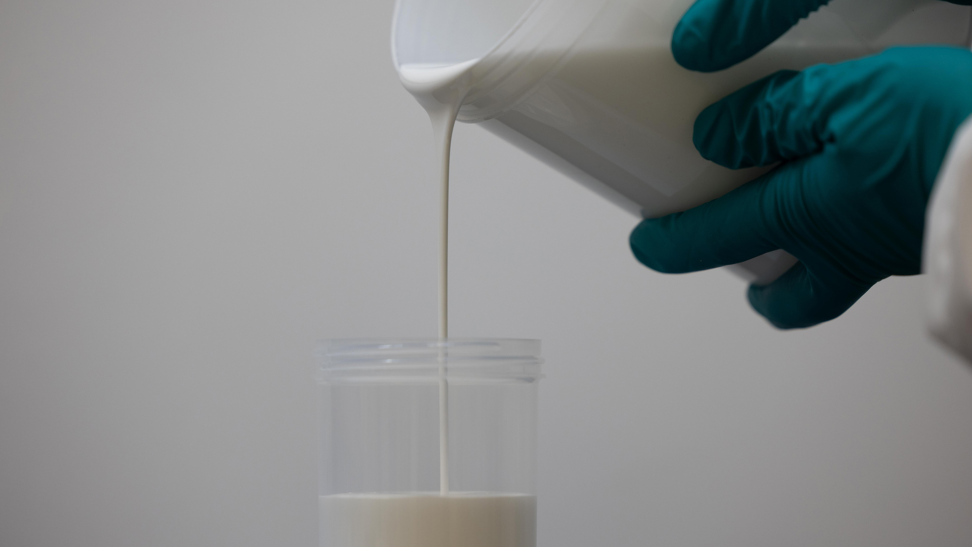 SRI’s new paint provides a sustainable passive cooling solution